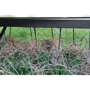 Agri Fab - 450294 - Rastrello scarificatore, trainato 100cm