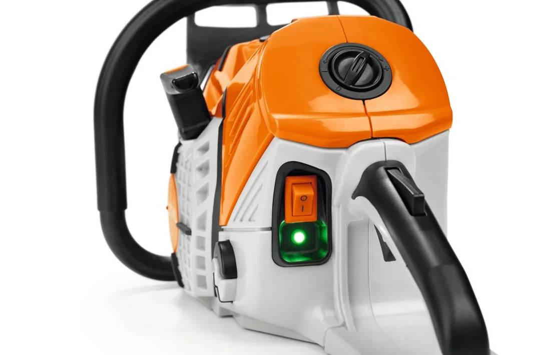 STIHL - 0421-600-0053 - Giocattolo motosega (con batterie)