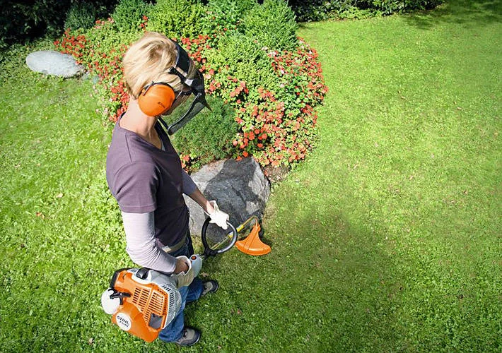 STIHL - 4144-011-2309 - Decespugliatore a benzina FS 40 1.0 hp