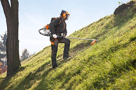 STIHL - 4147-200-0363 - Decespugliatore a benzina FR 410 C-E 2.7 hp a zaino