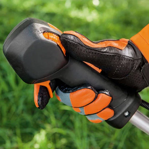 STIHL - 4147-200-0398 - Decespugliatore a benzina FS 411 C-EM 2.7 hp