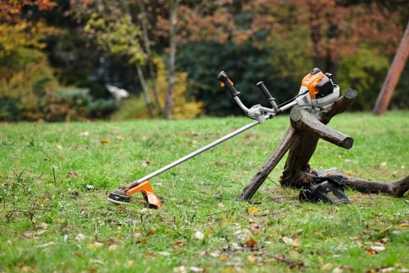 STIHL - 4147-200-0584 - Decespugliatore a benzina FS 261 2.7 hp