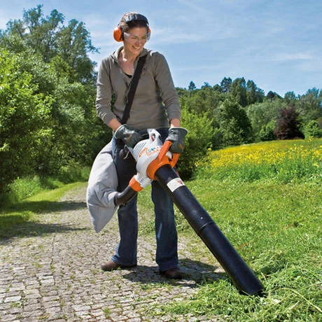 STIHL - 4811-011-0839 - Aspiratore elettrico SHE 81 1.4 kW