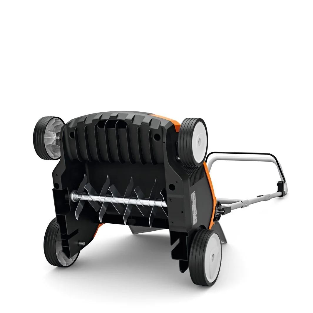 STIHL - 6291-200-0012 - Scarificatore a batteria RLA 240 con batteria AK 30 S e caricabatterie AL 101