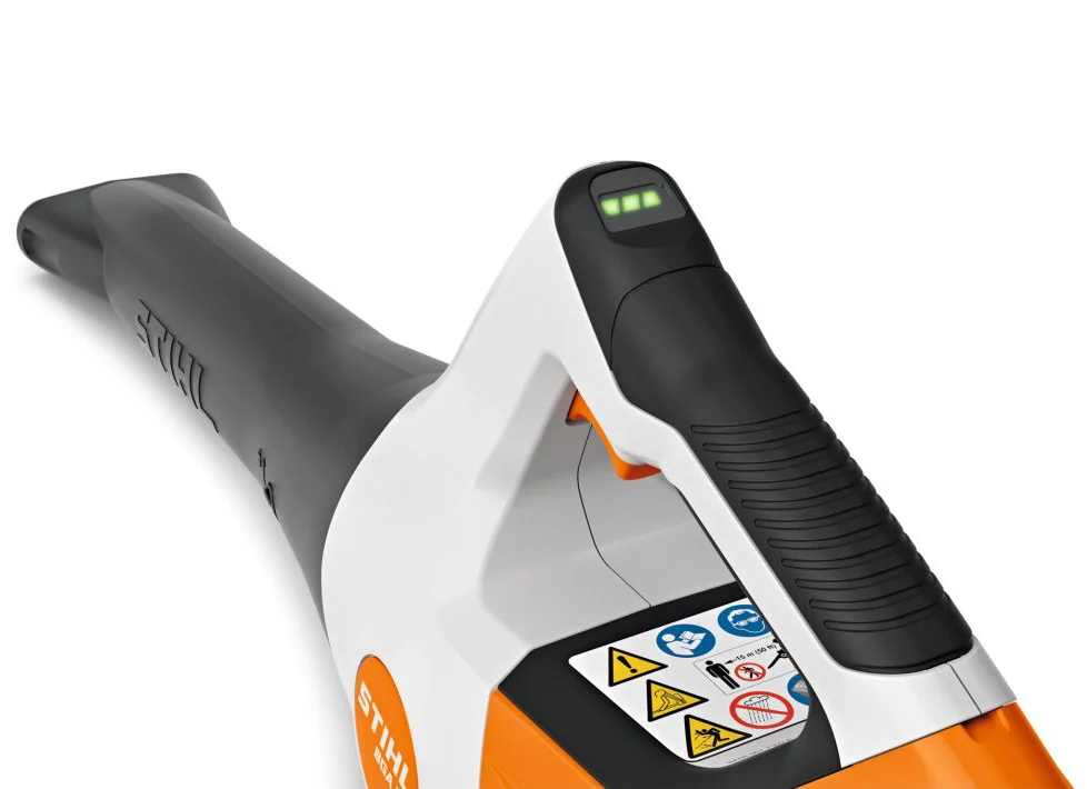 STIHL - BA08-011-5911 - Soffiatore a batteria BGA 30 10.8 V set 2x batteria e caricabatterie