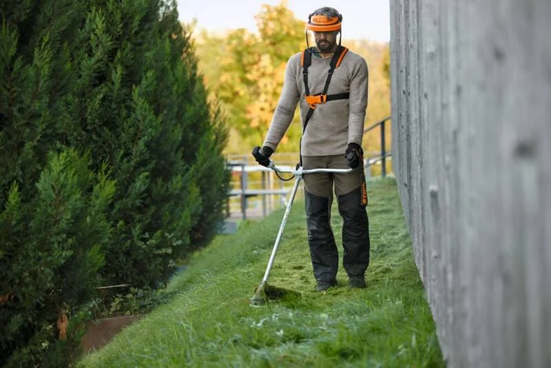 STIHL - FA08-200-0015 - Decespugliatore a batteria FSA 120 36 V