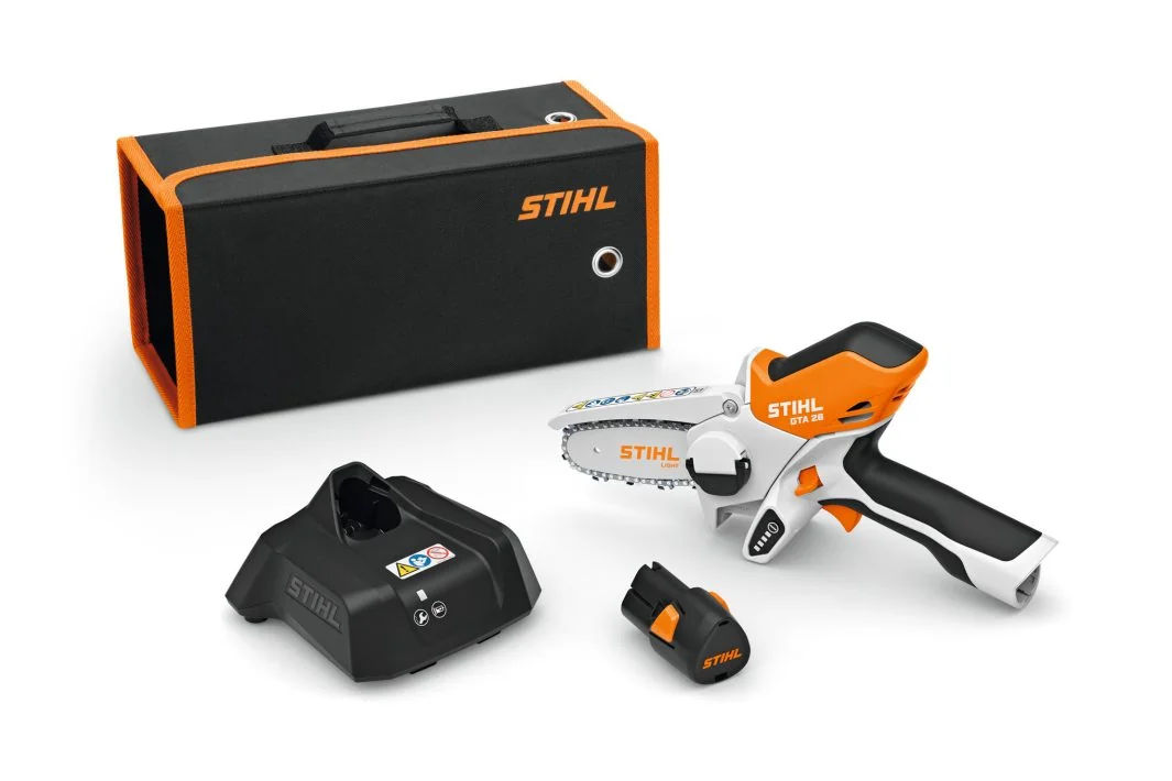 STIHL - GA01-200-0006 - Troncatrice a batteria GTA 26 10.8 V 10 cm set con 2x batteria AS 2 e caricabatterie AL 1